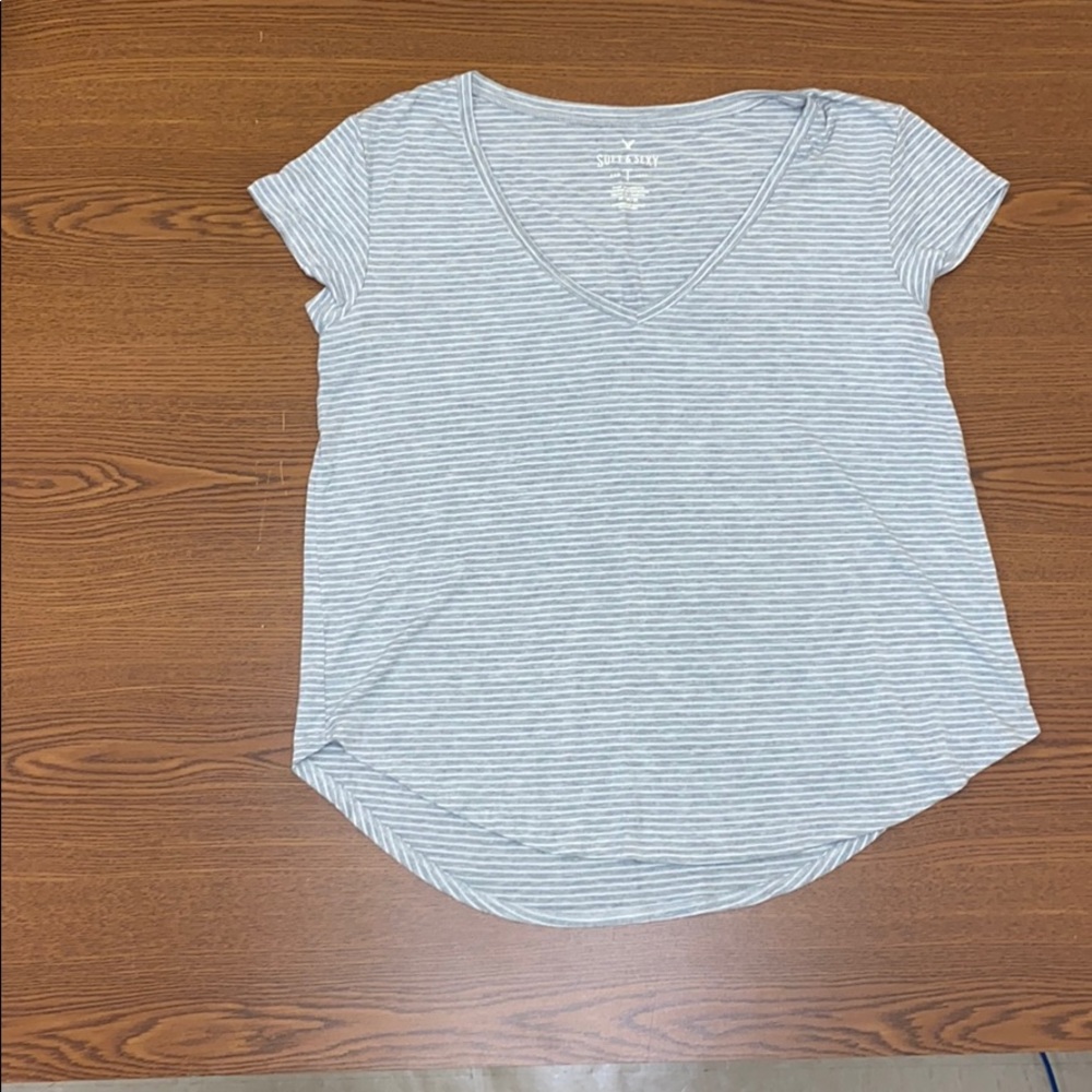 American eagle Tee shirt